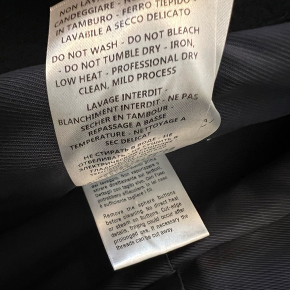 Gucci Dark Navy BlueWool Coat with Back strap - Picture 12 of 14